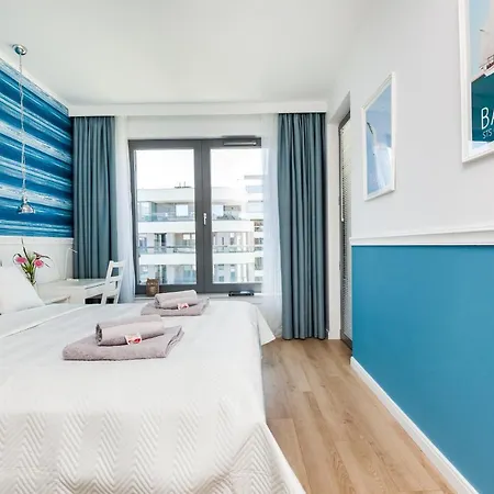 Plac Unii Aquamarine Premium