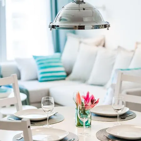 Апартаменты Plac Unii Aquamarine Premium *