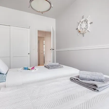 Διαμέρισμα Plac Unii Aquamarine Premium Γκντίνια