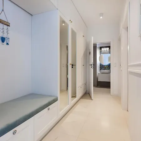 Апартаменты Plac Unii Aquamarine Premium *