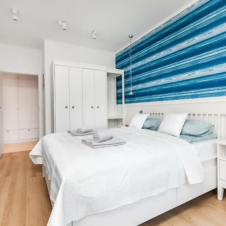 Plac Unii Aquamarine Premium *