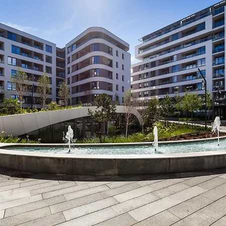 Plac Unii Aquamarine Premium Apartament