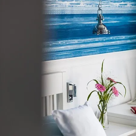 Plac Unii Aquamarine Premium غدينيا