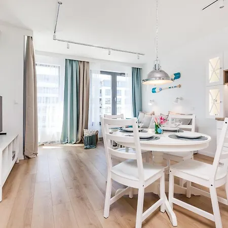 Plac Unii Aquamarine Premium