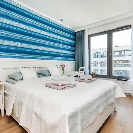 Plac Unii Aquamarine Premium Apartament