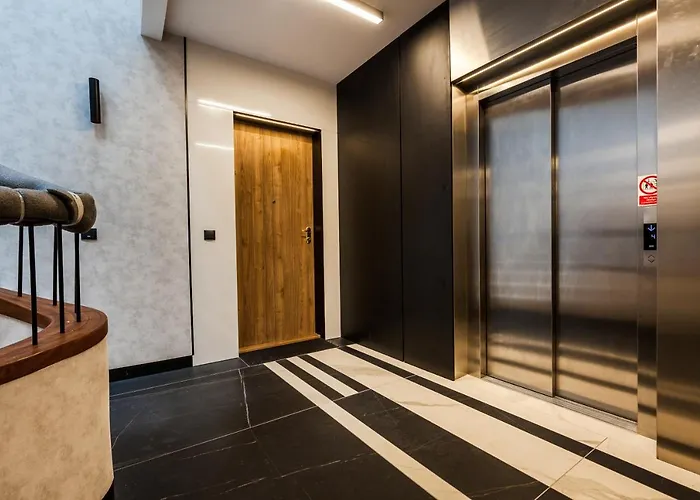 Plac Unii Aquamarine Premium 公寓